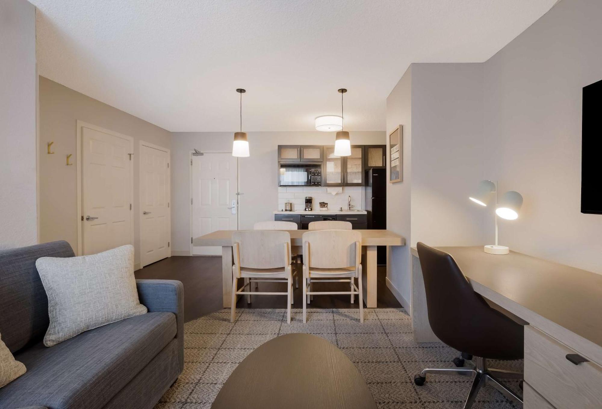 Sonesta Simply Suites Baltimore BWI Airport Linthicum Exterior foto